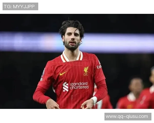 乔科尔评选英超最佳阵容索博斯洛伊独占红军席位引热议